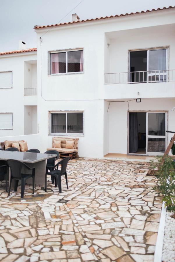 Albergue Baleal Surf Emotions Exterior foto