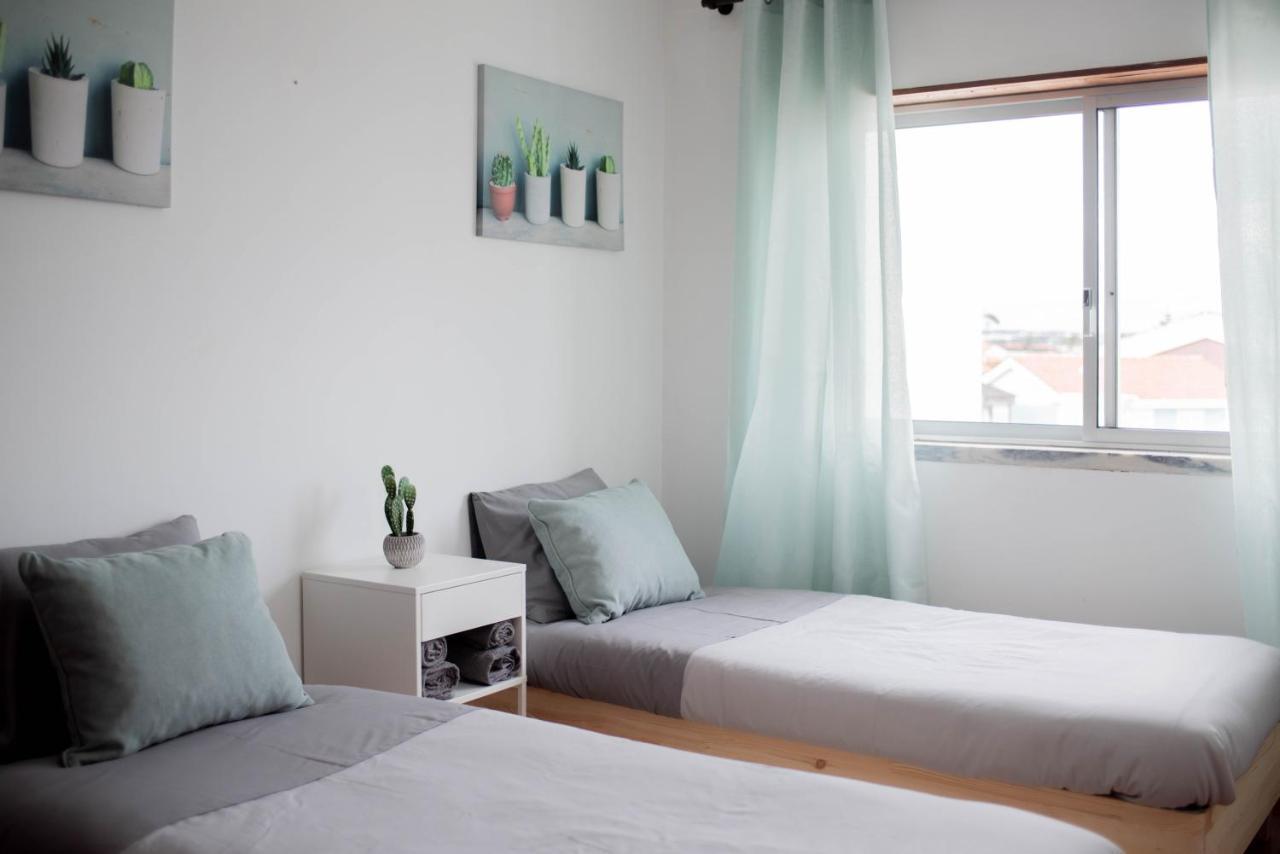 Albergue Baleal Surf Emotions Exterior foto