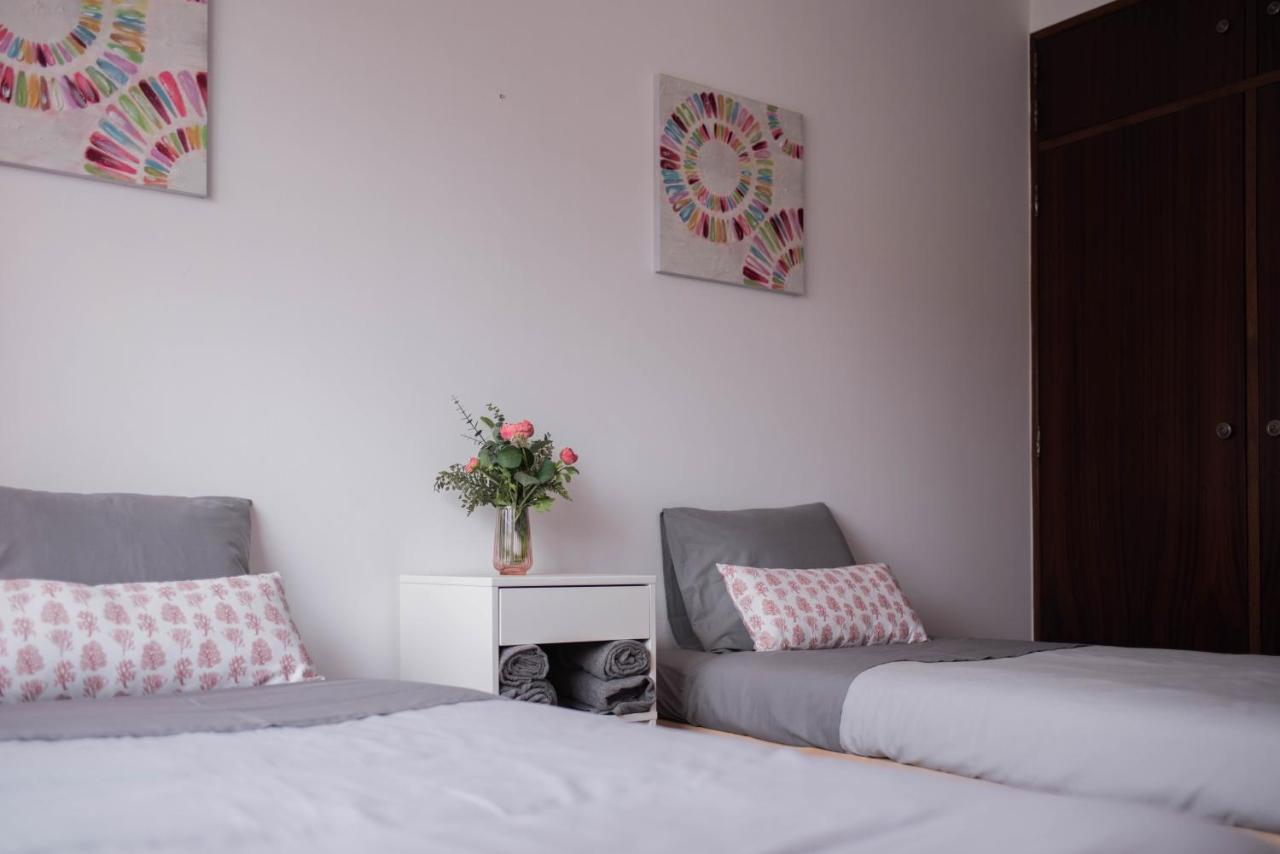 Albergue Baleal Surf Emotions Exterior foto