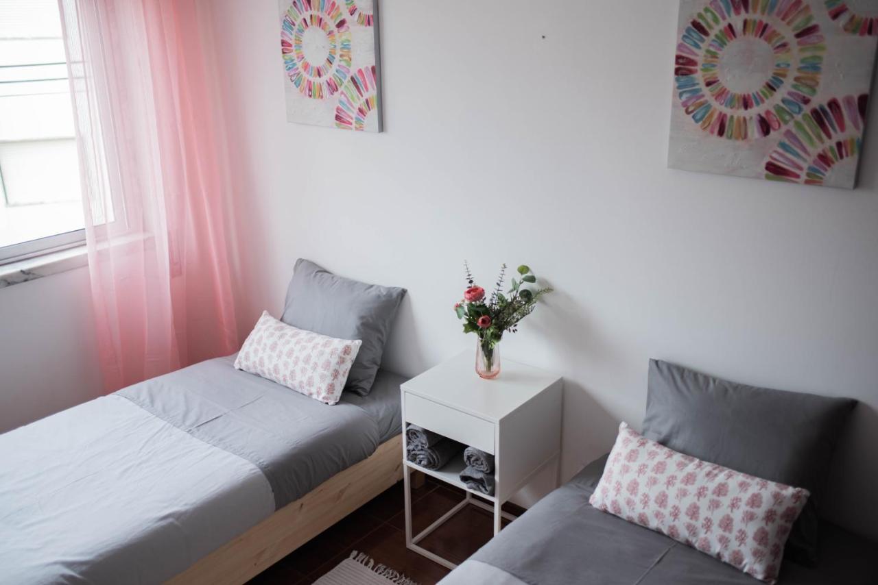 Albergue Baleal Surf Emotions Exterior foto